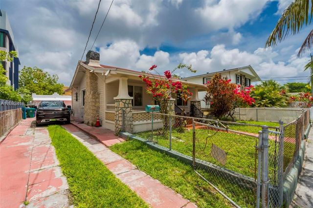 1243 SW 3rd St 1, Miami, FL 33135