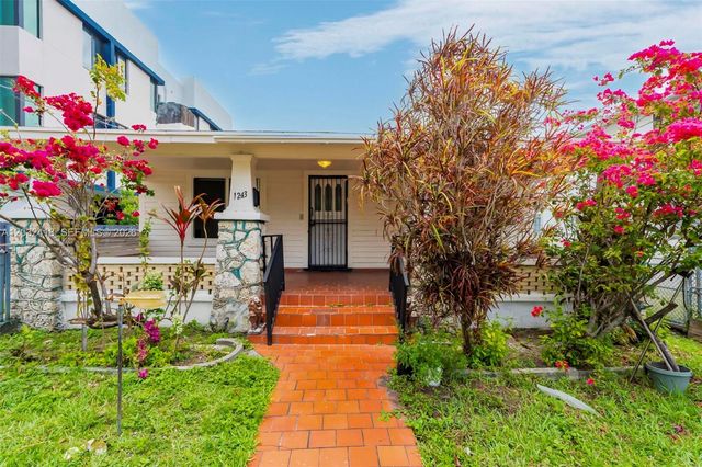 1243 SW 3rd St 1, Miami, FL 33135