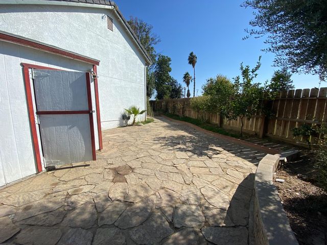 1716 Via Milano, Gustine, CA 95322