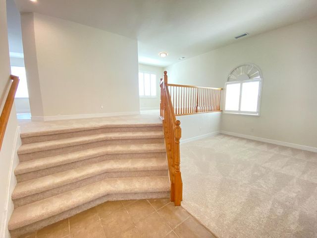 1716 Via Milano, Gustine, CA 95322