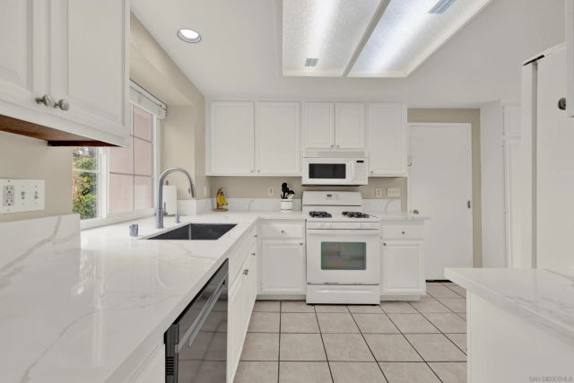 12617 Caminito Rosita, San Diego, CA 92128