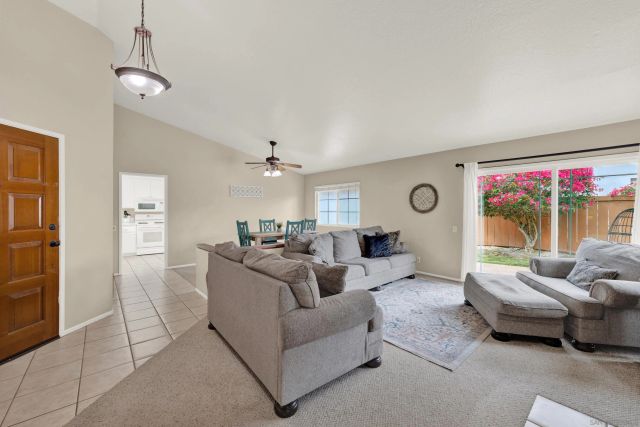 12617 Caminito Rosita, San Diego, CA 92128