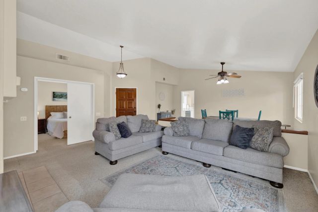 12617 Caminito Rosita, San Diego, CA 92128