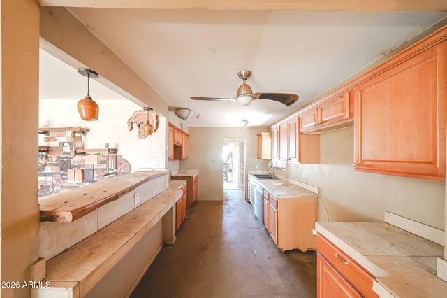 1238 E ALMERIA Road, Phoenix, AZ 85006