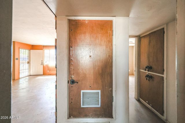 1238 E ALMERIA Road, Phoenix, AZ 85006