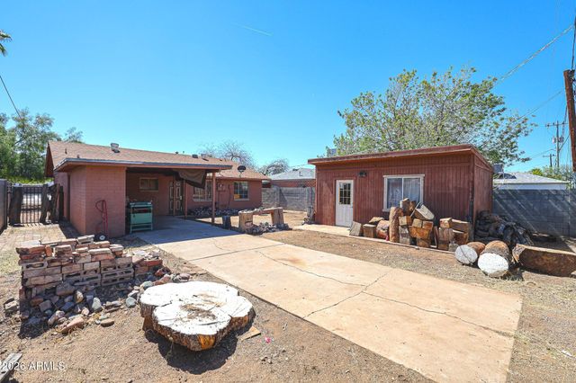1238 E ALMERIA Road, Phoenix, AZ 85006