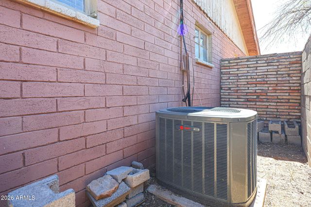 1238 E ALMERIA Road, Phoenix, AZ 85006