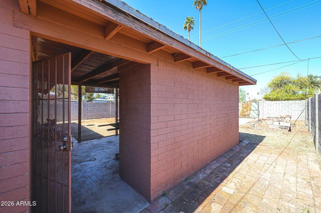 1238 E ALMERIA Road, Phoenix, AZ 85006