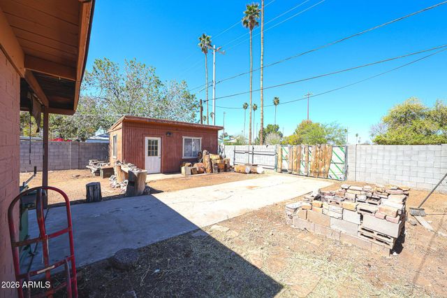 1238 E ALMERIA Road, Phoenix, AZ 85006