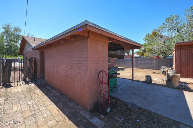 1238 E ALMERIA Road, Phoenix, AZ 85006