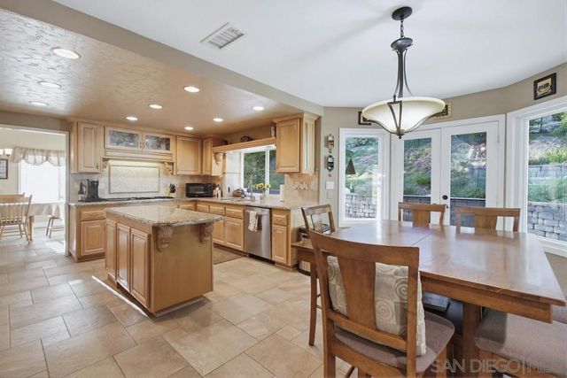 10494 Livewood Way, San Diego, CA 92131