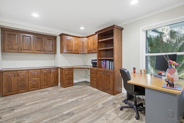 10494 Livewood Way, San Diego, CA 92131