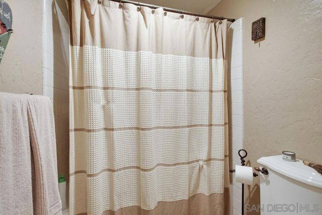 10494 Livewood Way, San Diego, CA 92131