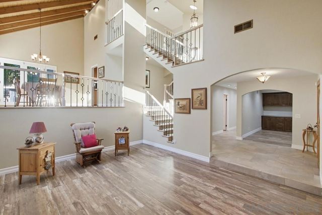 10494 Livewood Way, San Diego, CA 92131