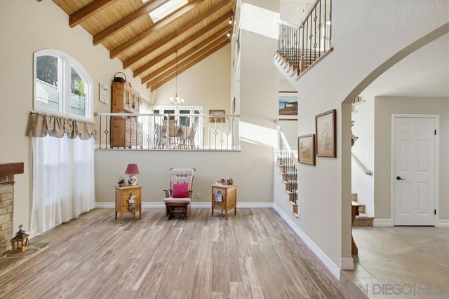 10494 Livewood Way, San Diego, CA 92131