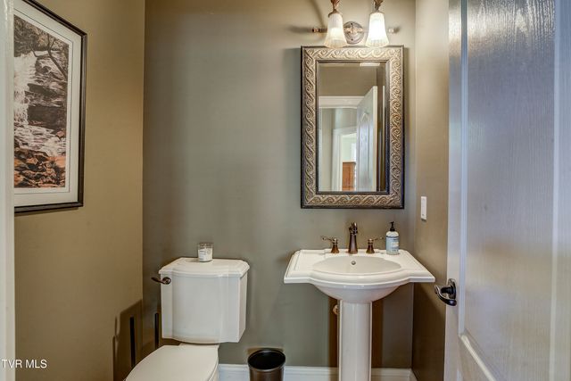 1943 Villa Court, Johnson City, TN 37615