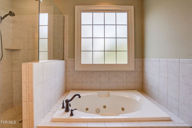 1943 Villa Court, Johnson City, TN 37615