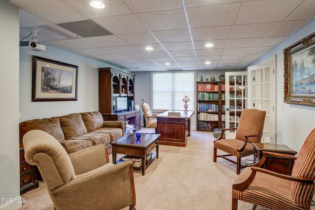 1943 Villa Court, Johnson City, TN 37615