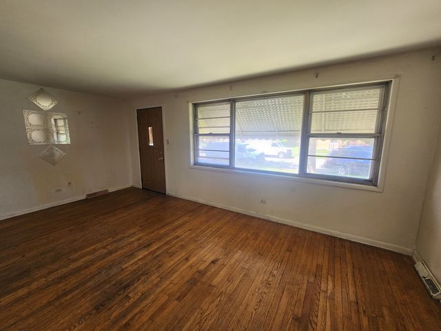 11719 S Throop Street, Chicago, IL 60643