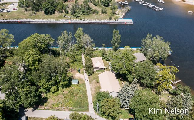 6195 Murray Road, Whitehall, MI 49461