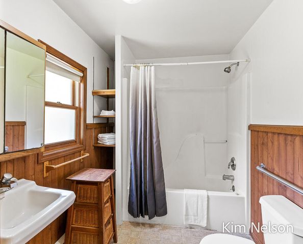 6195 Murray Road, Whitehall, MI 49461