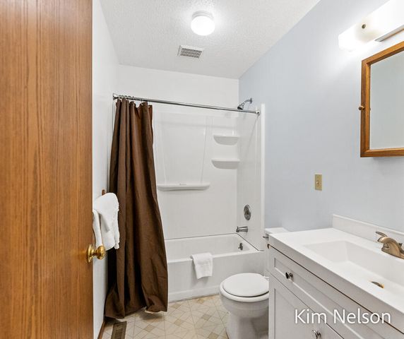 6195 Murray Road, Whitehall, MI 49461