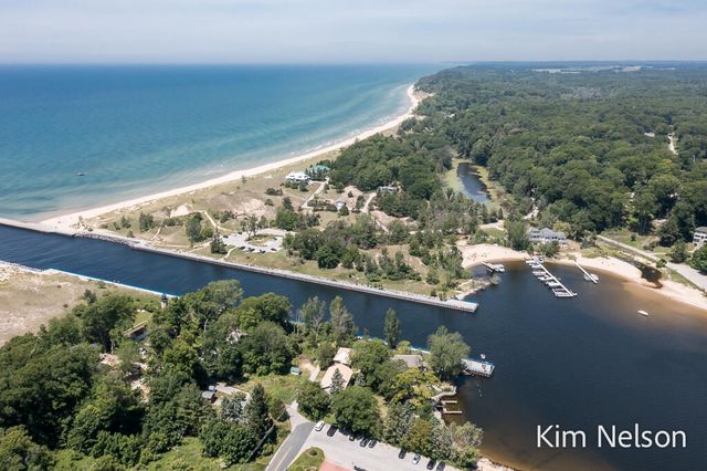6195 Murray Road, Whitehall, MI 49461