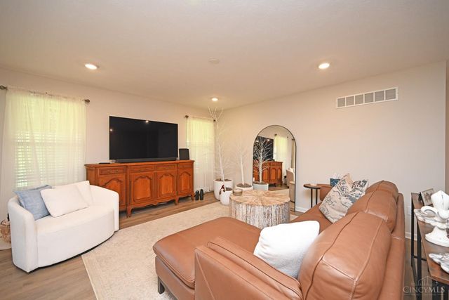 101 River Heights Drive, New Richmond, OH 45157
