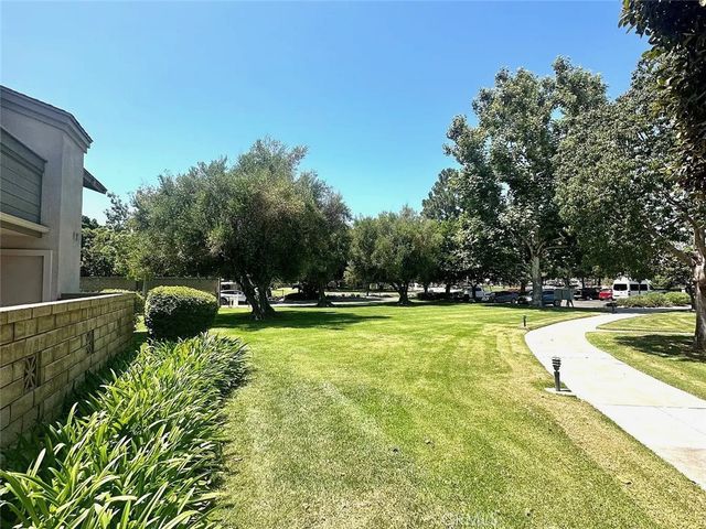 8777 Coral Springs Court 11H, Huntington Beach, CA 92646