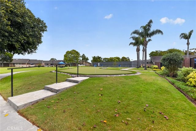 8777 Coral Springs Court 11H, Huntington Beach, CA 92646