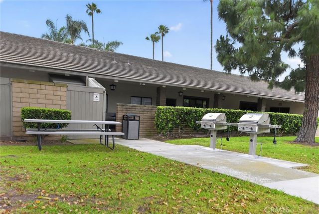 8777 Coral Springs Court 11H, Huntington Beach, CA 92646