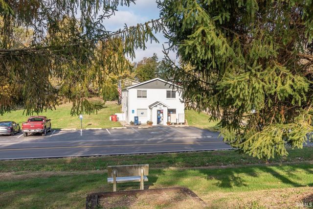 7403 S Main Street, Smithville, IN 47458