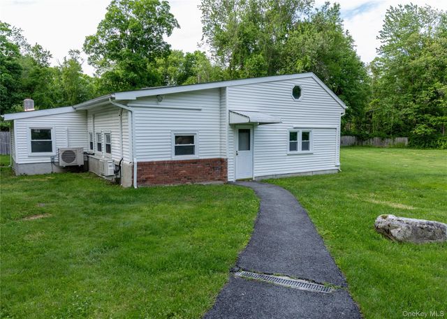 23 Lucille Road, Carmel, NY 10512