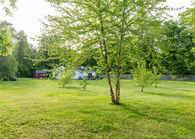 23 Lucille Road, Carmel, NY 10512