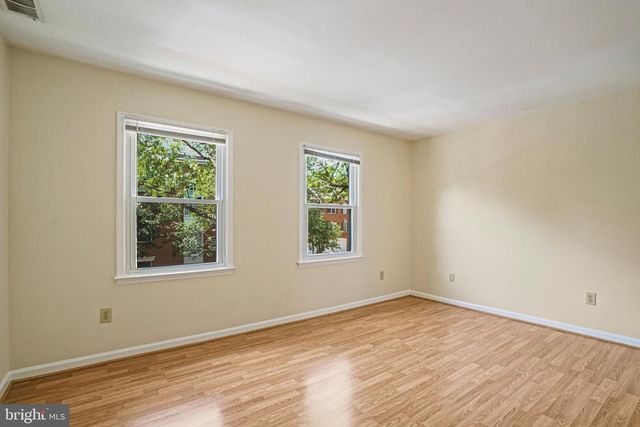 1141 N VERNON ST, Arlington, VA 22201