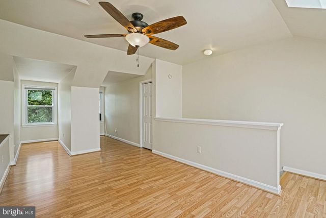 1141 N VERNON ST, Arlington, VA 22201