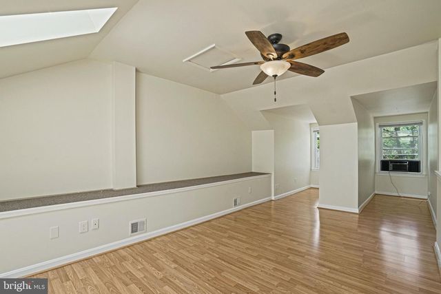 1141 N VERNON ST, Arlington, VA 22201