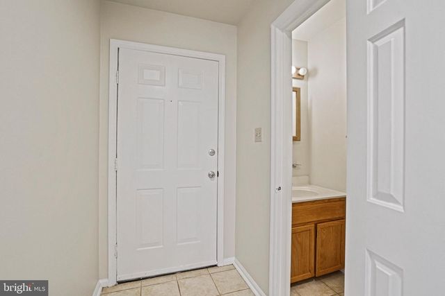 1141 N VERNON ST, Arlington, VA 22201