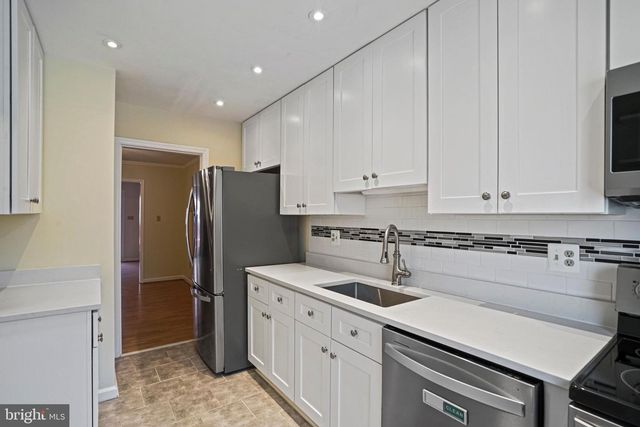 1141 N VERNON ST, Arlington, VA 22201