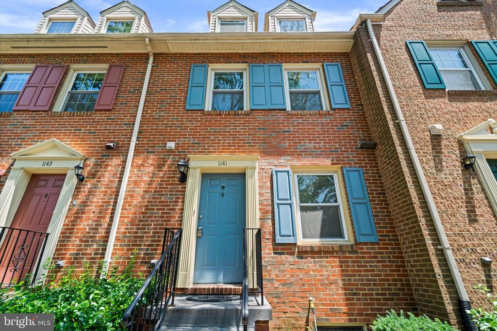 1141 N VERNON ST, Arlington, VA 22201