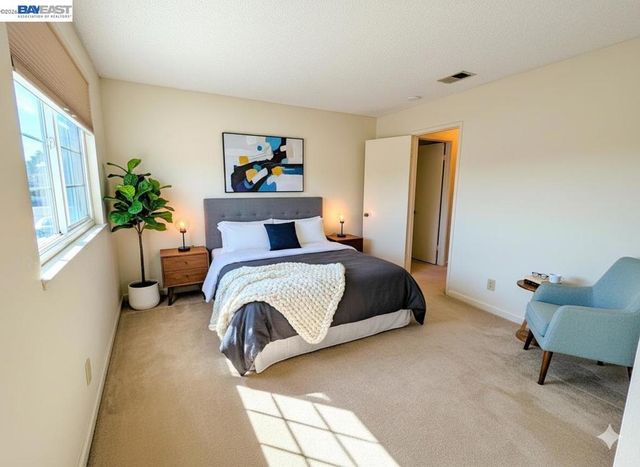 710 Fountainhead Dr, San Leandro, CA 94578