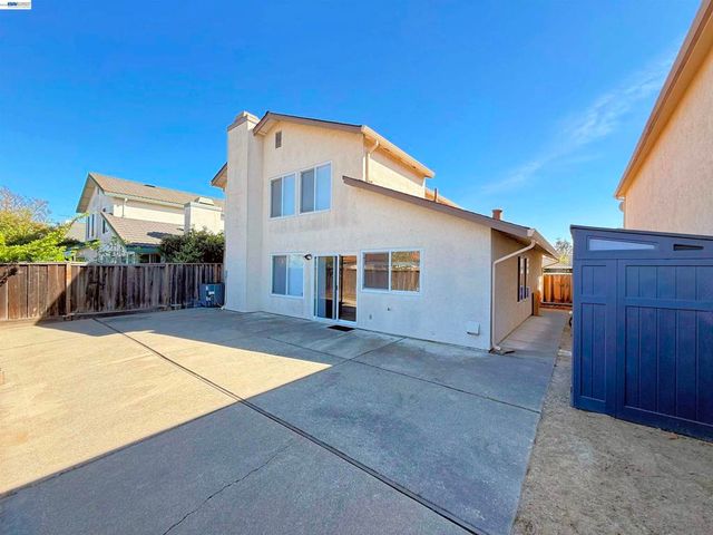 710 Fountainhead Dr, San Leandro, CA 94578