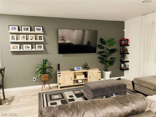 1213 Crystal Grotto Avenue, North Las Vegas, NV 89081