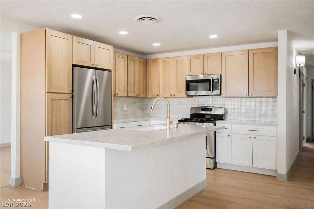 5637 Tunis Avenue, Las Vegas, NV 89122 — exterior