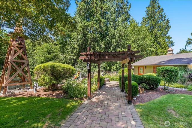 10929 180th Street SE, Snohomish, WA 98296