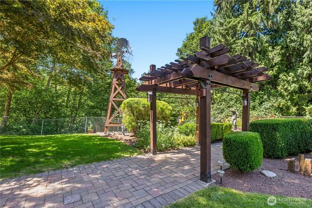 10929 180th Street SE, Snohomish, WA 98296