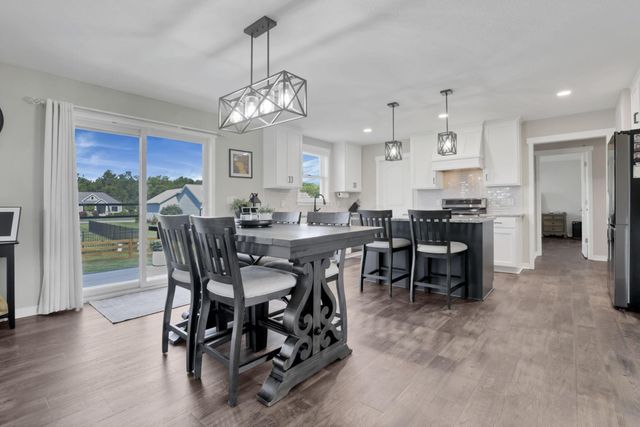 1200 Buck Court, Circleville, OH 43113