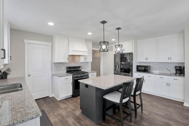 1200 Buck Court, Circleville, OH 43113