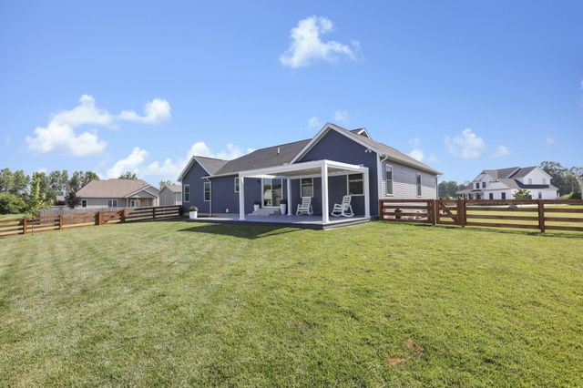 1200 Buck Court, Circleville, OH 43113