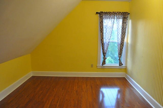 19 Canal Street, Brattleboro, VT 05301